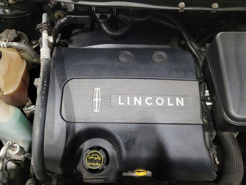 Used 2015 Lincoln MKX AWD w/ Equipment Group 101A image 30