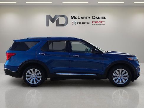 Used 2022 Ford Explorer Limited image 6