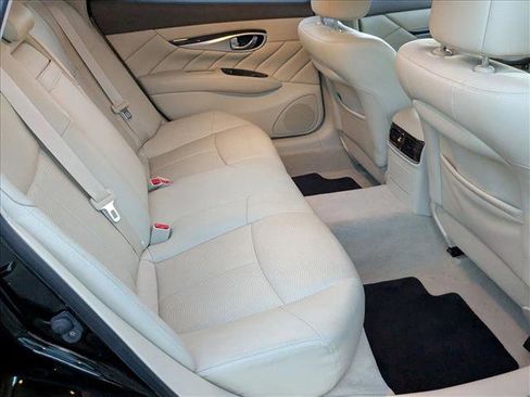 Used 2015 INFINITI Q70 L 3.7 w/ Technology Package image 21