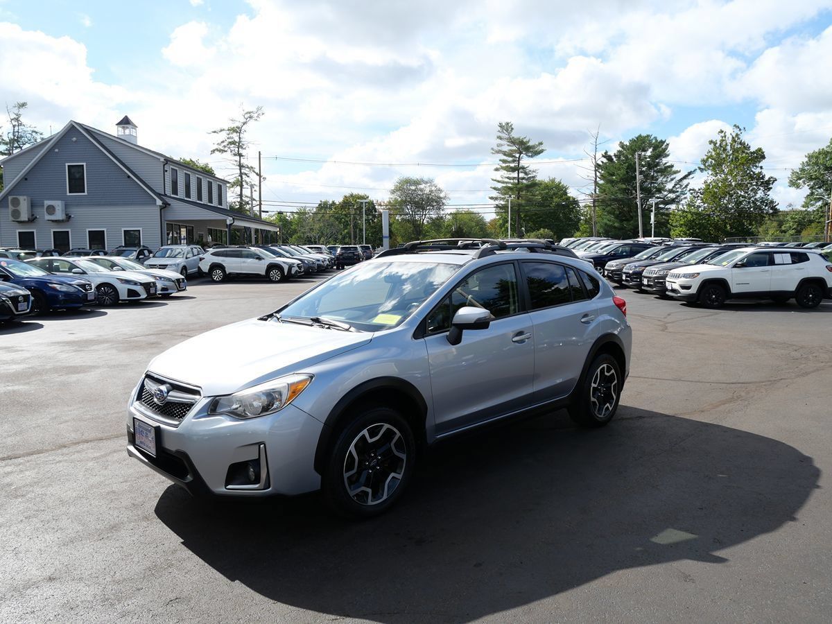 Used 2017 Subaru Crosstrek 2.0i Limited AWD/4WD image 1