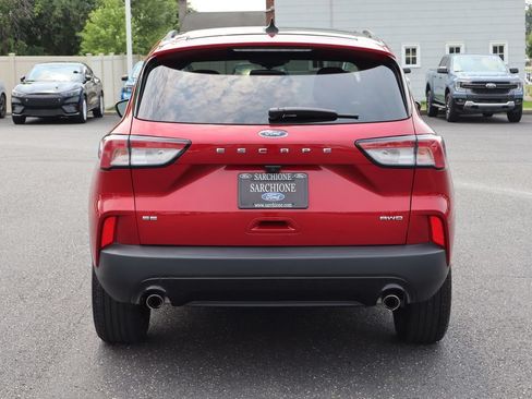 Used 2022 Ford Escape SE w/ SE Sport Appearance Package AWD/4WD image 19