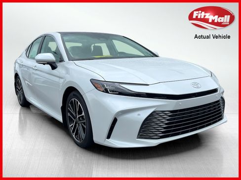 New 2025 Toyota Camry XLE FWD image 1