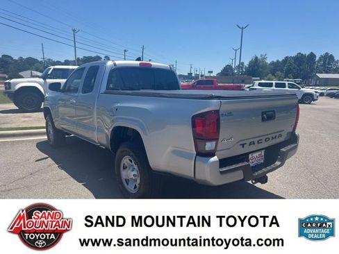 Used 2023 Toyota Tacoma SR AWD/4WD image 5