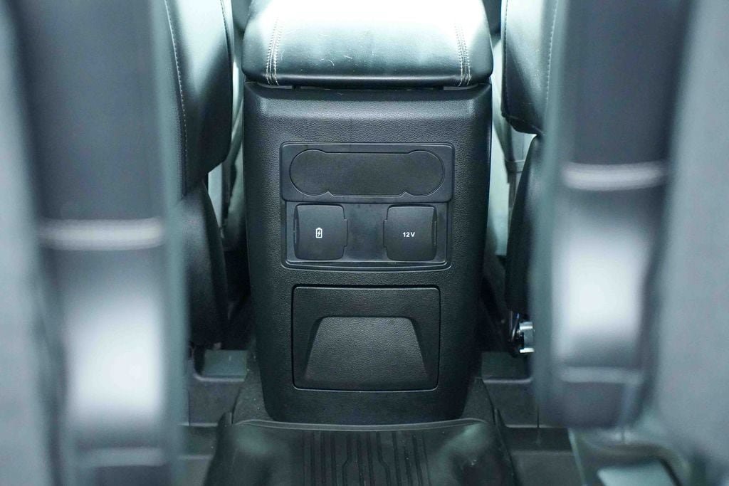 Used 2023 Ford Explorer XLT w/ Equipment Group 202A AWD/4WD image 12