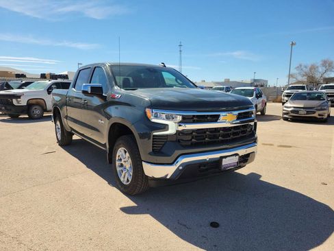 New 2026 Chevrolet Silverado 1500 LT w/ Z71 Off-Road Package AWD/4WD image 2