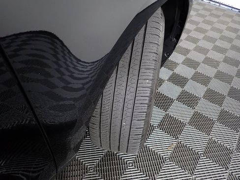 Used 2022 Land Rover Range Rover Evoque SE image 40