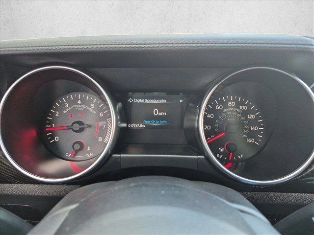 Used 2019 Ford Mustang GT Premium w/ Black Accent Package RWD image 9