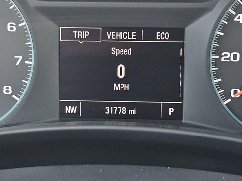 Used 2022 Chevrolet Equinox LS image 23