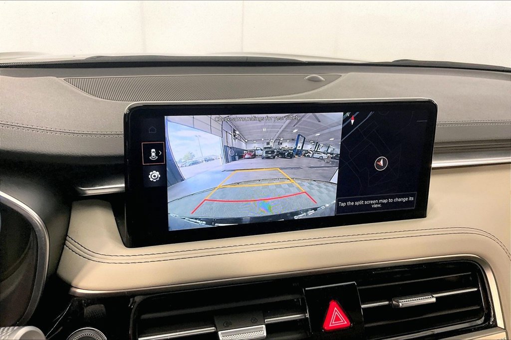Used 2025 Genesis G70 2.5T RWD image 26