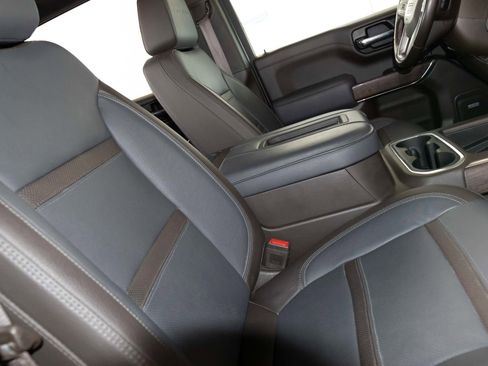 Used 2022 GMC Sierra 1500 Denali w/ Denali Premium Package image 18