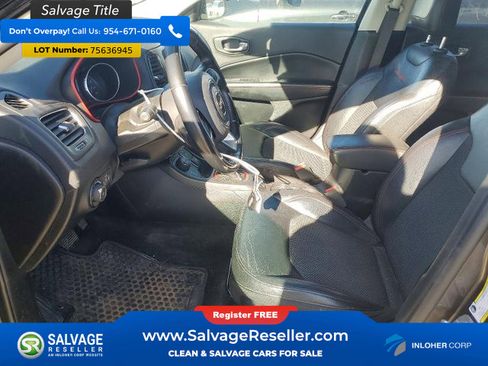Used 2019 Jeep Compass Trailhawk w/ Cold Weather Group image 5