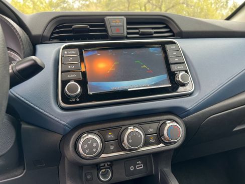 Used 2025 Nissan Versa SV image 17