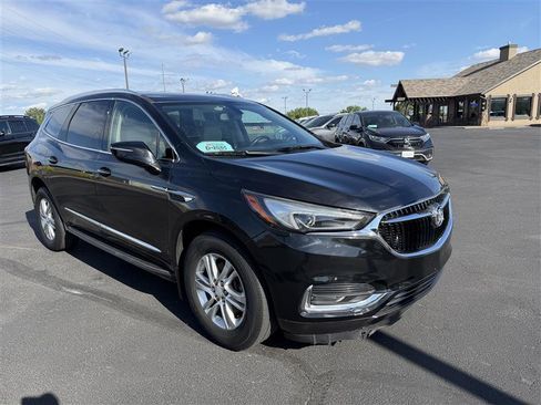 Used 2018 Buick Enclave Essence w/ LPO, Hit The Road Package AWD/4WD image 2