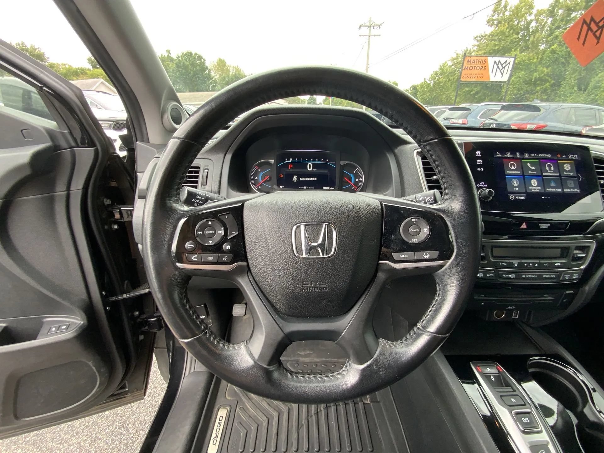Used 2021 Honda Pilot Touring image 11