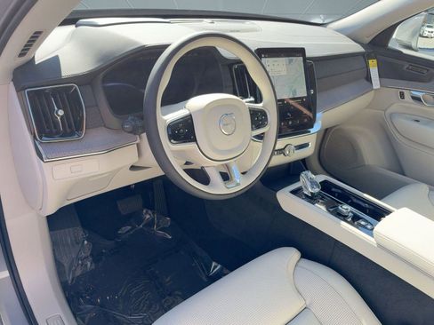 New 2026 Volvo XC90 B6 Ultra image 4