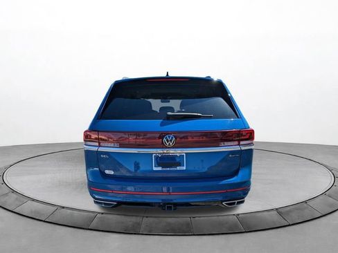 Used 2025 Volkswagen Atlas SEL Premium R-Line image 4