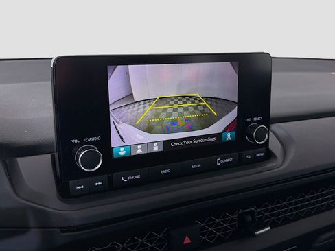 Used 2023 Honda Accord EX image 17