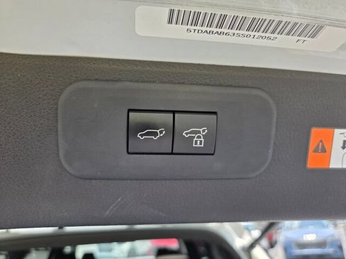 Used 2025 Lexus TX 500h AWD w/ Technology Package image 19