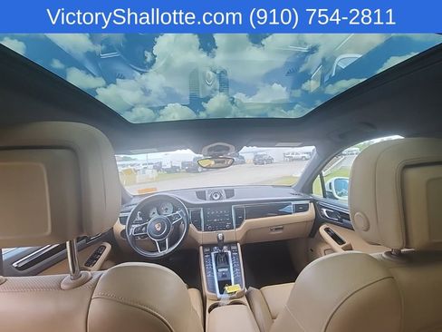 Used 2018 Porsche Macan S AWD/4WD image 4