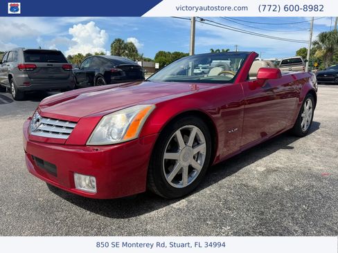Used 2004 Cadillac XLR RWD image 6