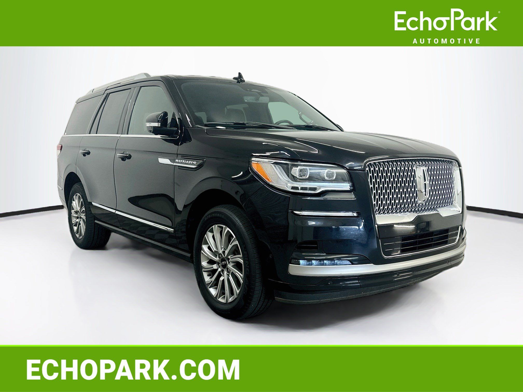 Used 2024 Lincoln Navigator Premiere AWD/4WD image 1
