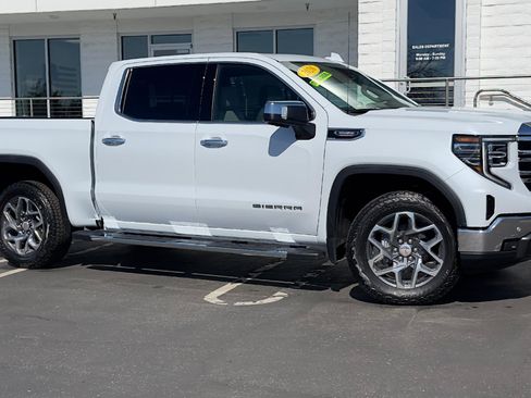 New 2026 GMC Sierra 1500 SLT w/ SLT Premium Plus Package image 3