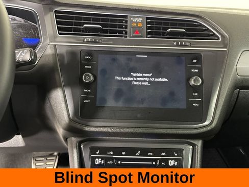 Used 2023 Volkswagen Tiguan SE R-Line FWD image 18
