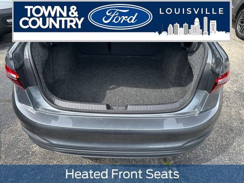 Used 2025 Volkswagen Jetta Sport FWD image 8