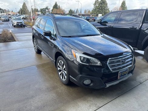 Used 2016 Subaru Outback 2.5i Limited image 2