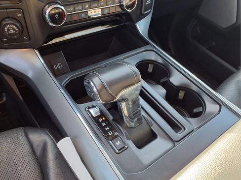 Used 2022 Ford F150 Lariat image 9