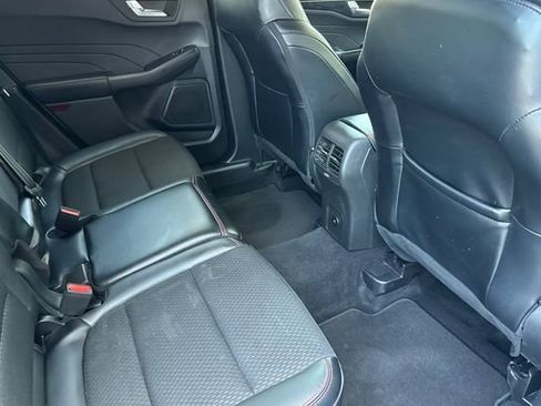 Used 2025 Ford Escape ST-Line FWD image 18