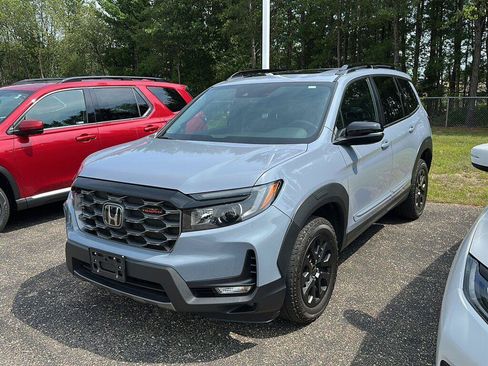 Used 2023 Honda Passport TrailSport image 11