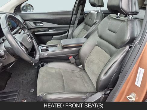 Used 2023 Nissan Ariya FWD image 14