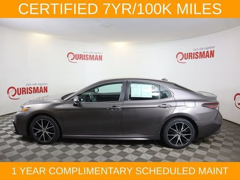 Used 2023 Toyota Camry SE FWD image 6
