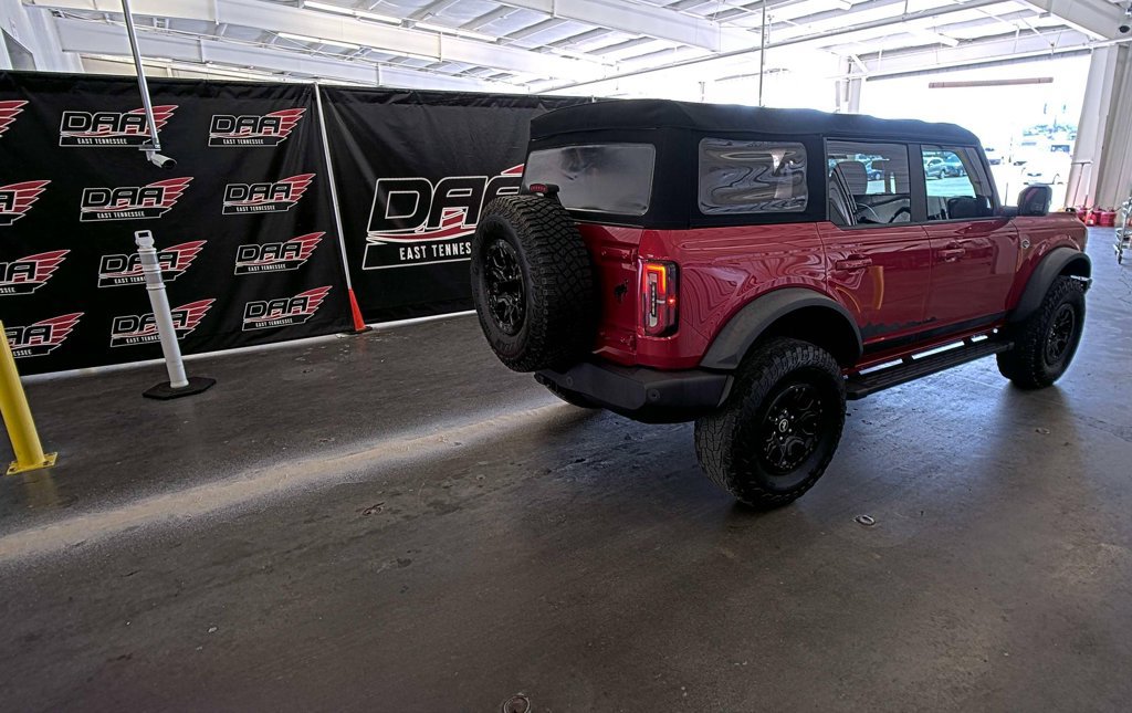 Used 2021 Ford Bronco Wildtrak AWD/4WD image 3