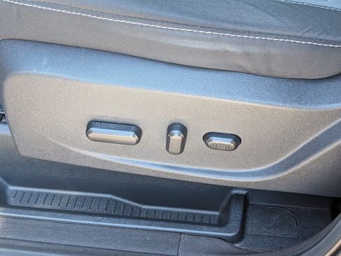 Used 2015 Ford Escape SE image 22