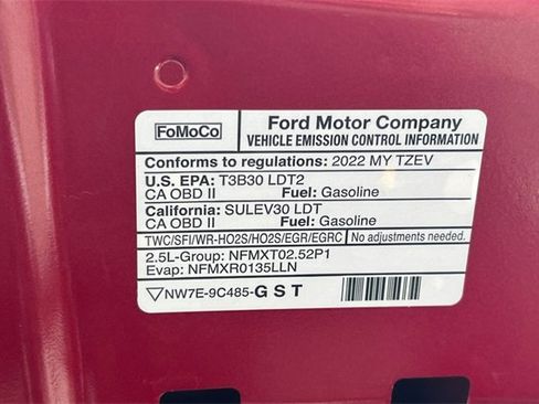 Used 2022 Ford Escape Titanium w/ Titanium Premium Package image 35