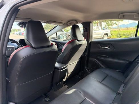 Used 2025 Toyota Prius Plug-In Hybrid FWD image 21