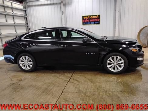 Used 2024 Chevrolet Malibu LT image 2