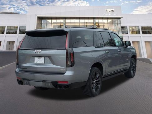 Certified 2023 Cadillac Escalade ESV V w/ LPO, ONYX Package image 6