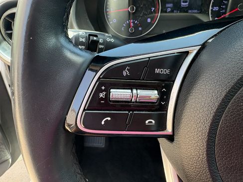 Used 2019 Kia Forte S w/ S Premium Package FWD image 10