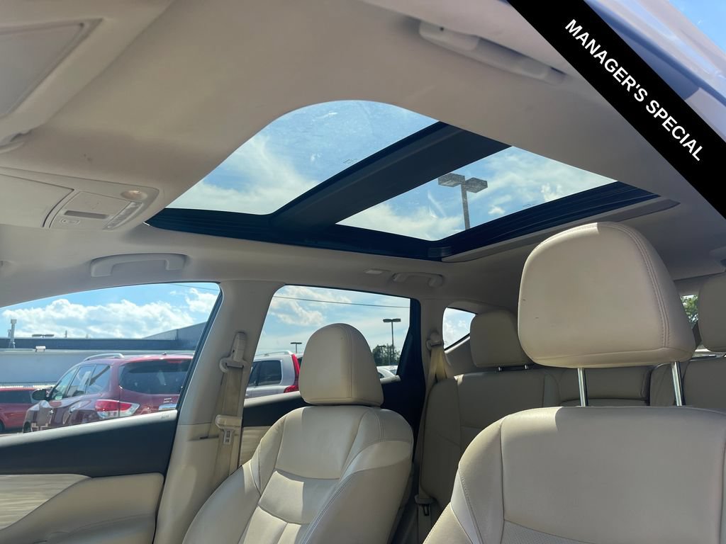 Used 2017 Nissan Murano Platinum w/ Platinum Technology Package AWD/4WD image 15