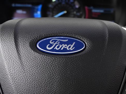 Used 2019 Ford Edge Titanium w/ Equipment Group 301A AWD/4WD image 35