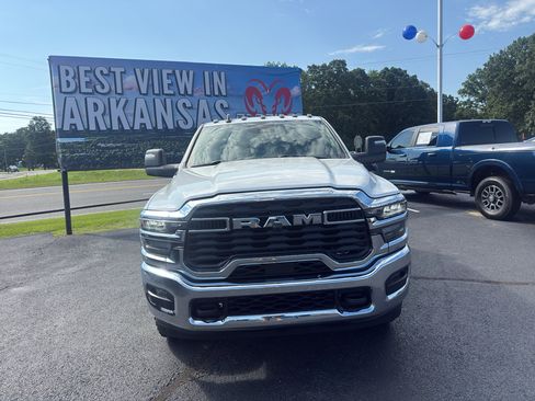 Used 2025 RAM 3500 Tradesman w/ Chrome Appearance Group AWD/4WD image 2