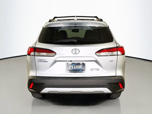 Used 2024 Toyota Corolla Cross LE FWD image 6