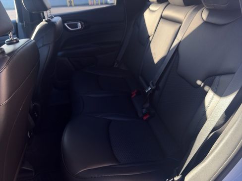 New 2026 Jeep Compass Latitude image 17