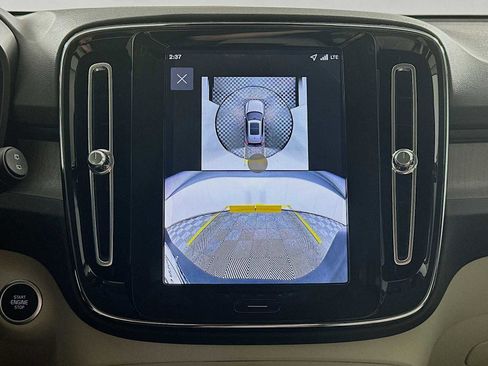 New 2026 Volvo XC40 B5 Plus w/ Protection Package Premier image 14