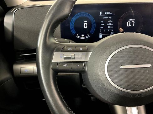 Used 2025 Hyundai Kona SEL AWD/4WD image 11