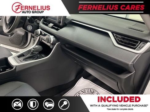 Used 2022 Toyota RAV4 LE image 26