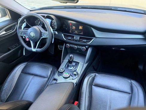 Used 2019 Alfa Romeo Giulia AWD w/ Quick Order Package 22J Sport image 19